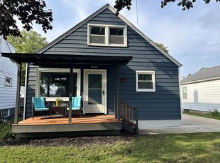 1218 Kenilworth Ave, Mount Pleasant, WI 53403