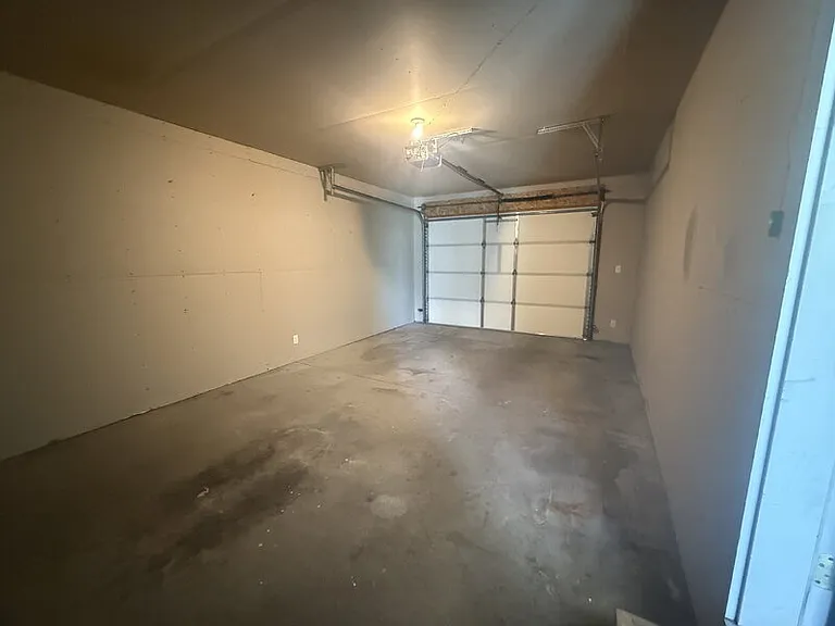 2709 1st Ave — Photo 9