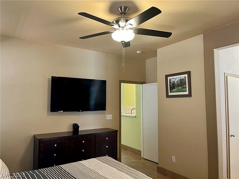 340 Jacaranda Arbor St — Photo 26