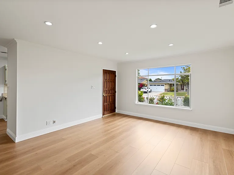 2622 Tartan Dr — Photo 18