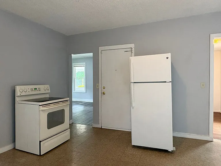 172 Mount Pleasant St - Red Pod — Photo 4