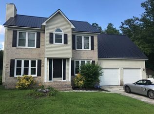 208 Beechleaf Ct, Cameron, NC 28326