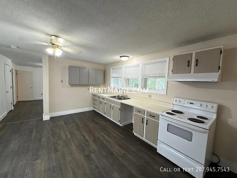 3 bed, $1,800 — Photo 3