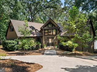 6680 Woodlake Dr, Flowery Branch, GA 30542