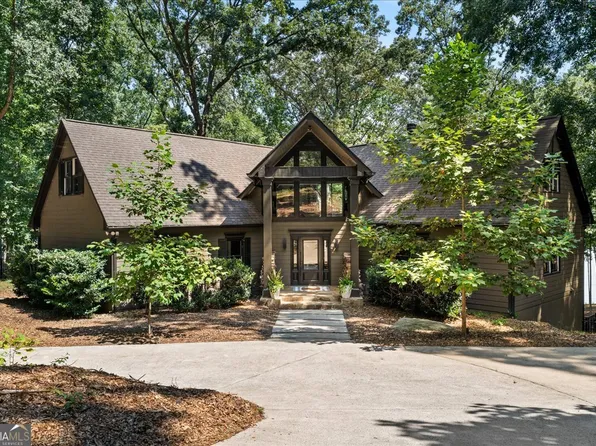 6680 Woodlake Dr, Flowery Branch, GA 30542