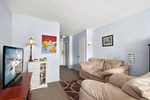 Rented by Corcoran | media 6