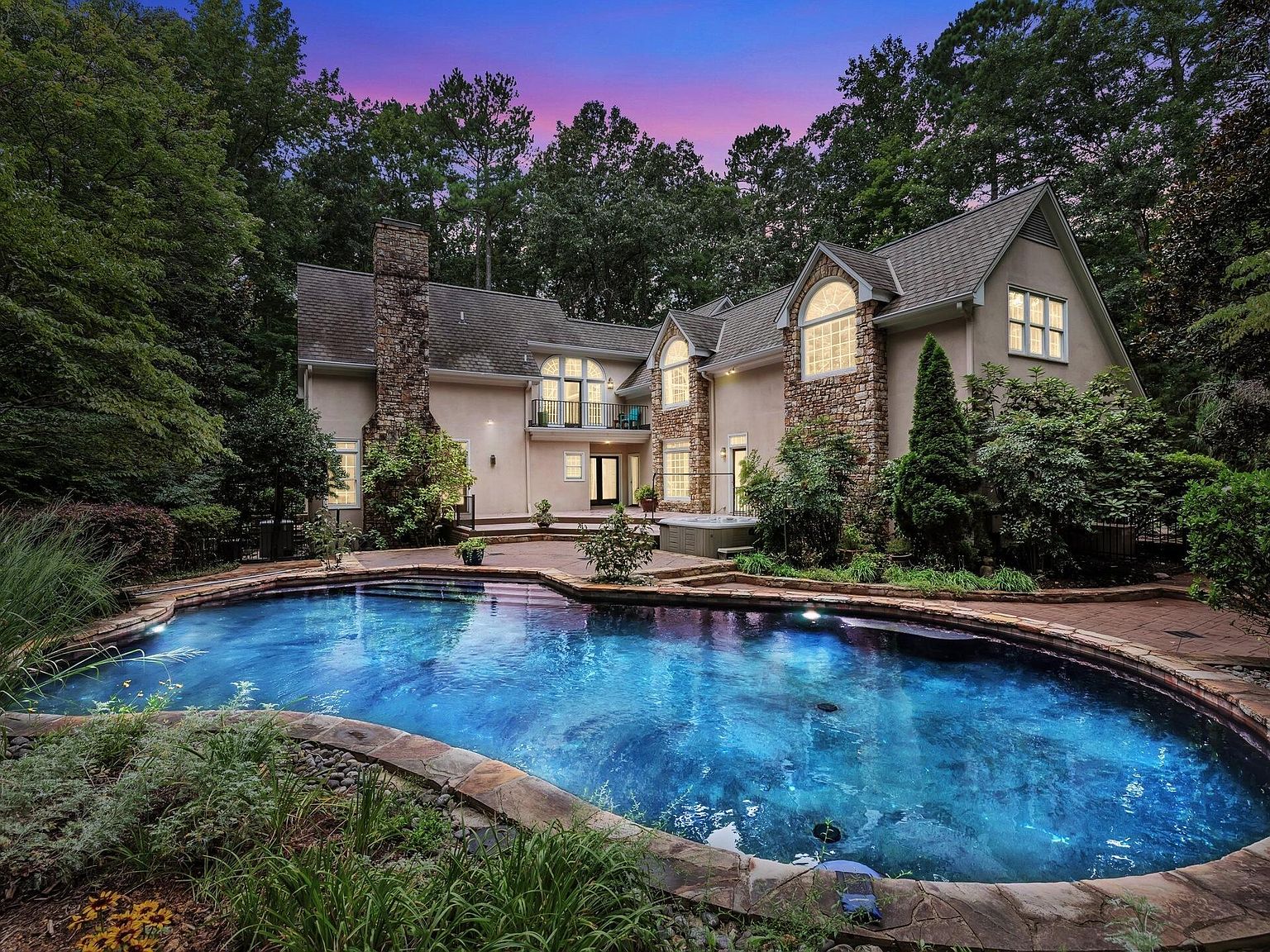 トップス house on the hill 90 3814 High Meadow Rd, Chapel Hill, NC 27514 | MLS #10150346 | Zillow