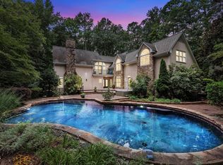 3814 High Meadow Rd, Chapel Hill, NC 27514