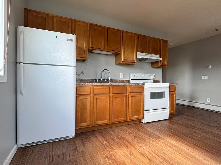 126 Vine St #17-B — Photo 7