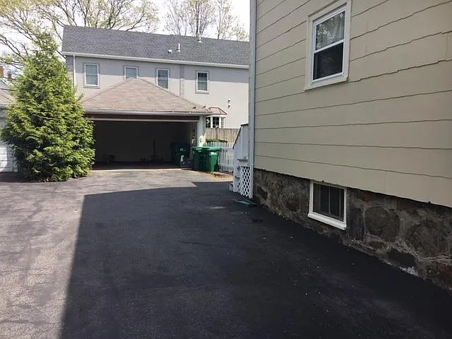 80 Magoun Ave #1 — Photo 17