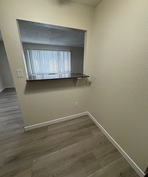 Twin Fountain Apartments — Photo 29