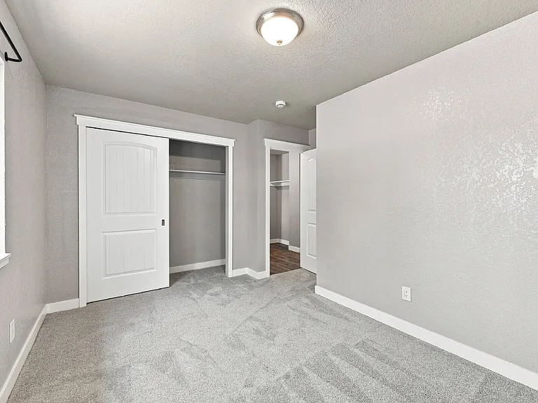 2523 Ember Dr — Photo 19