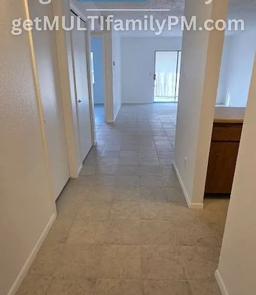 2514 N 49th St #2 — Photo 4