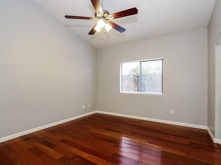 14510 N 87th Ave — Photo 7