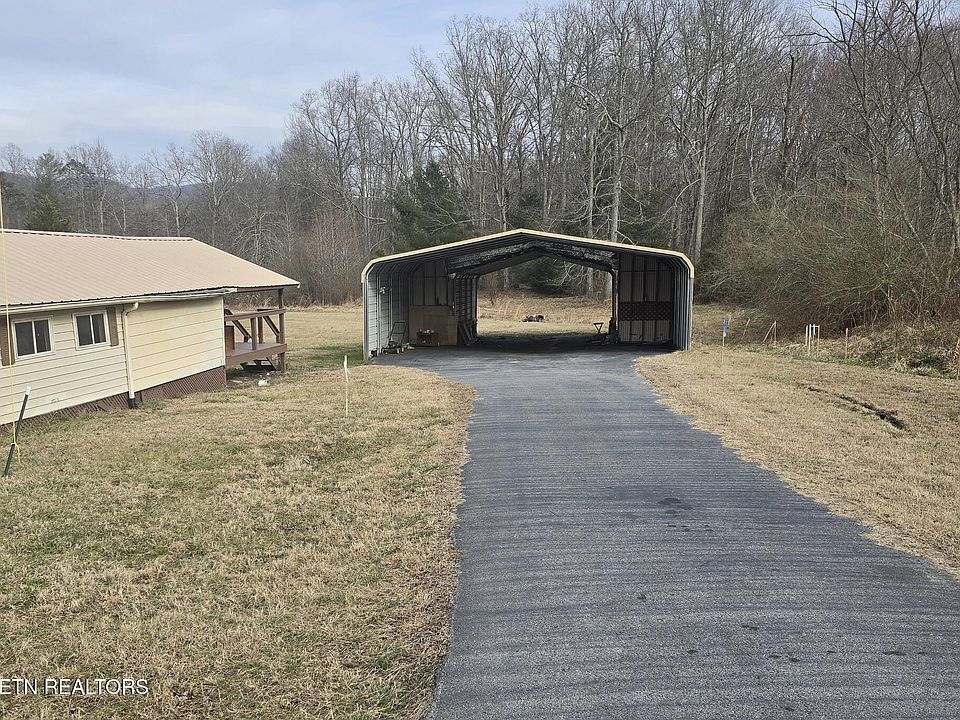2nd image of 601 Liberty Rd