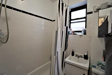 Rented by Best Apartments North Inc