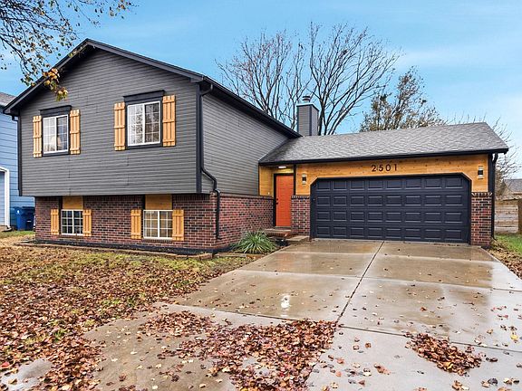 3rd image of 2501 N Beacon Hill St