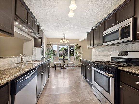 5th image of 9820 Mill Dr W APT B1
