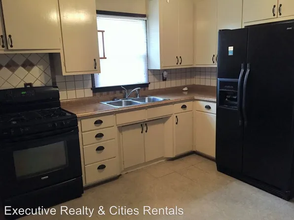 2239 Fremont Ave, Saint Paul, MN 55119