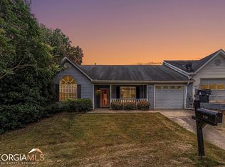 216 Oak Cir N, Stockbridge, GA