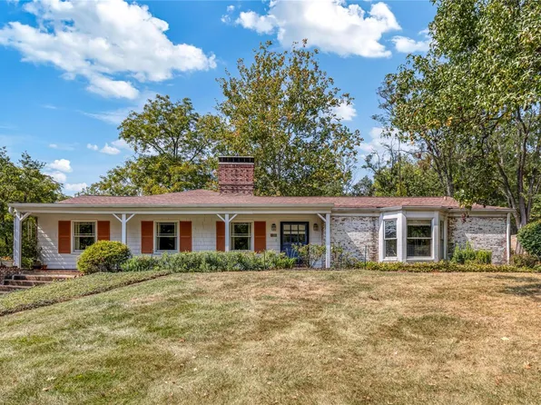 22 Balcon Est, Saint Louis, MO 63141
