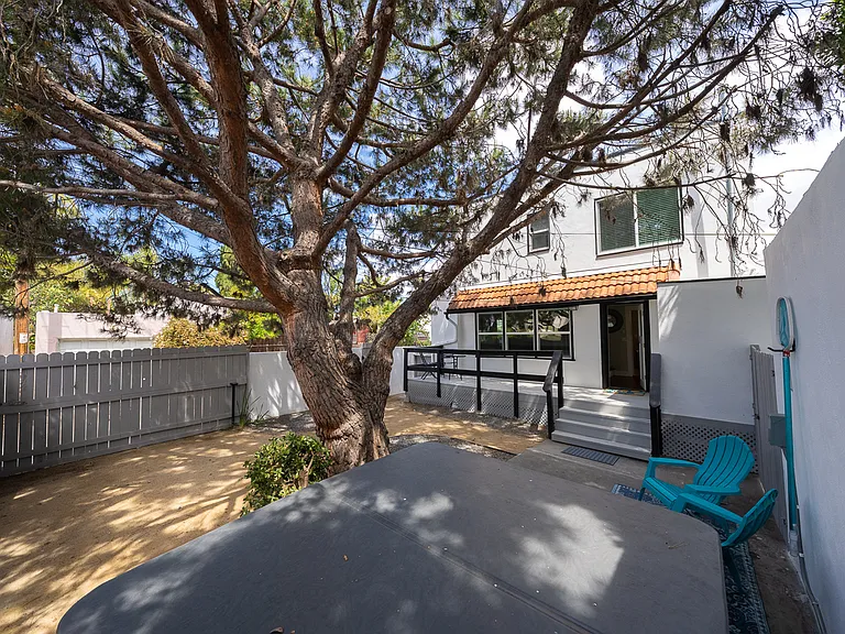 2631 1/2 Collier Ave — Photo 21