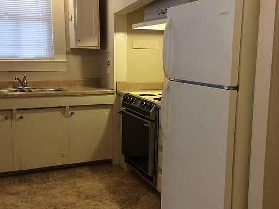 5th image of 319 15th St