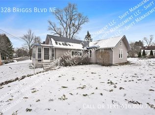 3328 Briggs Blvd NE, Grand Rapids, MI 49525