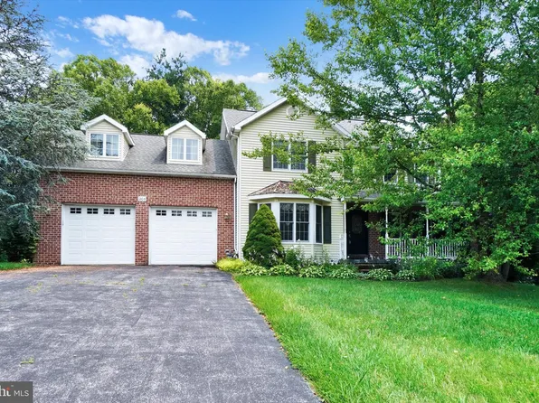 205 Summers Ln, New Freedom, PA 17349