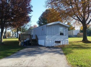 6 Sunny Acres Trailer Park #6, Vine Grove, KY 40175