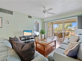 1018 Manatee Rd APT E302, Naples, FL 34114