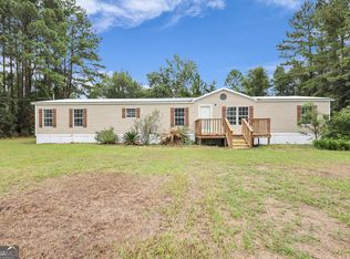 60 Pump Rd, Jesup, GA 31545