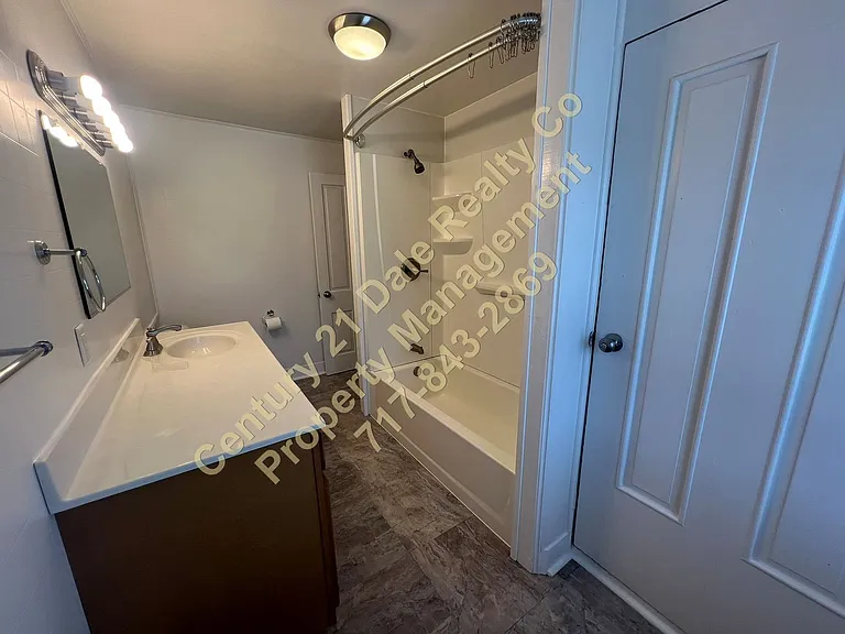 7322 Lincoln Hwy — Photo 21