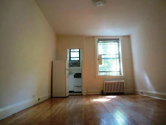 Rented by Gallery Real Estate Group, LLC | media 25