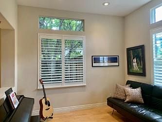 5th image of 5962 Pala Mesa Dr