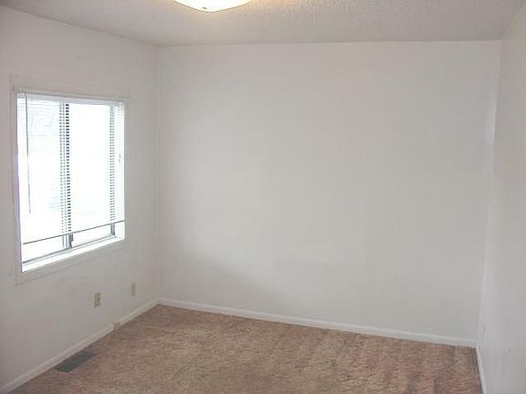 2nd image of 3012 9th Ave S