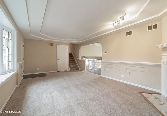 5th image of 1006 Somerset Acres