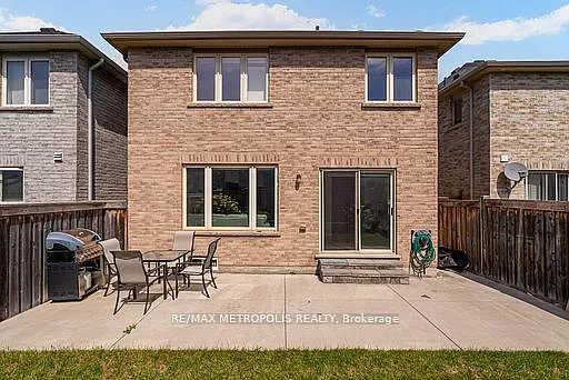 55 Formosa Ave — Photo 21