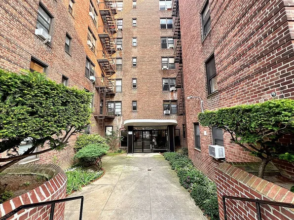 83-60 Vietor Ave #2C, Queens, NY 11373