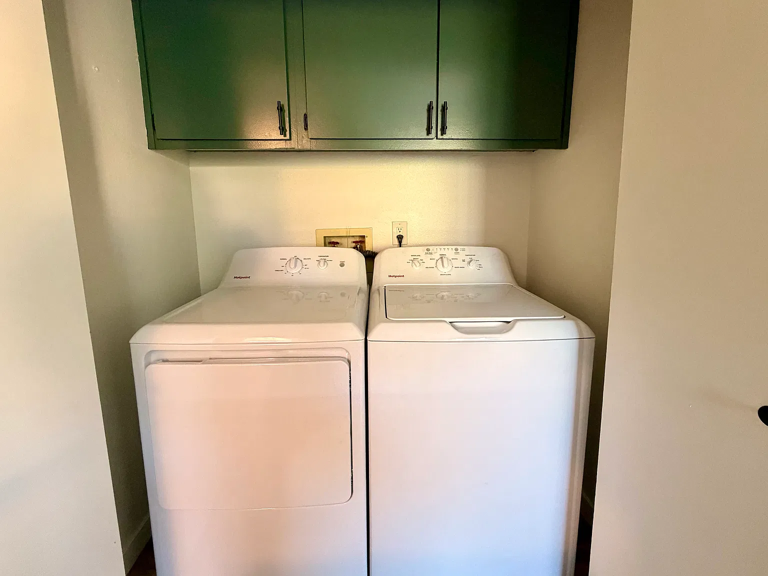 12340 Candelaria Rd NE Unit 1 - Renovated 2BD/2BA Foothills — Photo 4