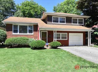 416 N Princeton Ave, Villa Park, IL 60181