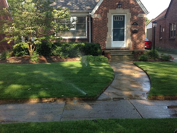 2nd image of 442 N Rosevere Ave