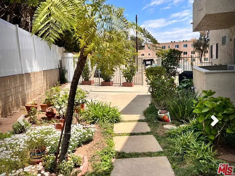 16169 W Sunset Blvd #201 — Photo 17