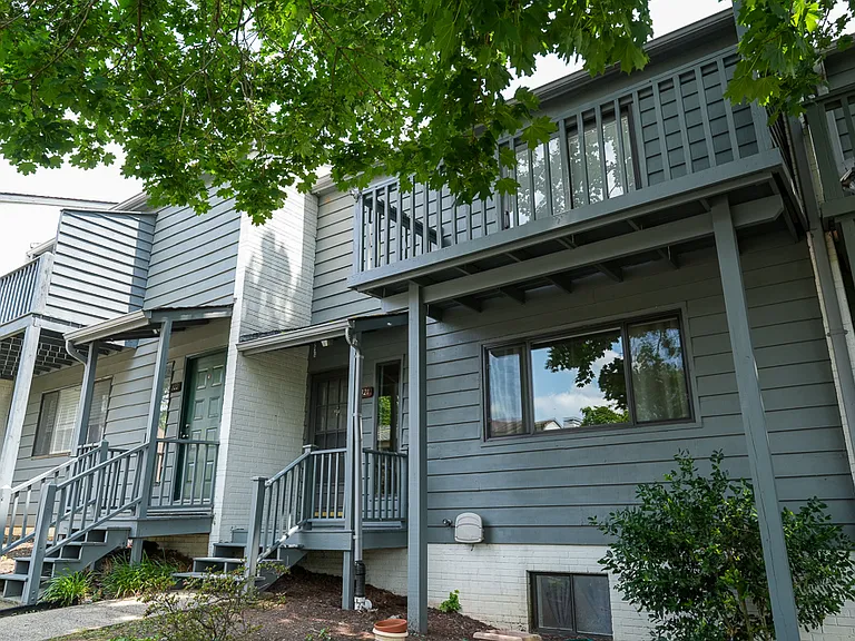321 Harvest Dr — Photo 6
