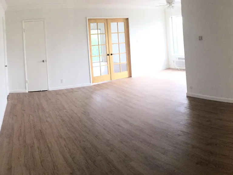 942 N Gardner St #204 — Photo 1