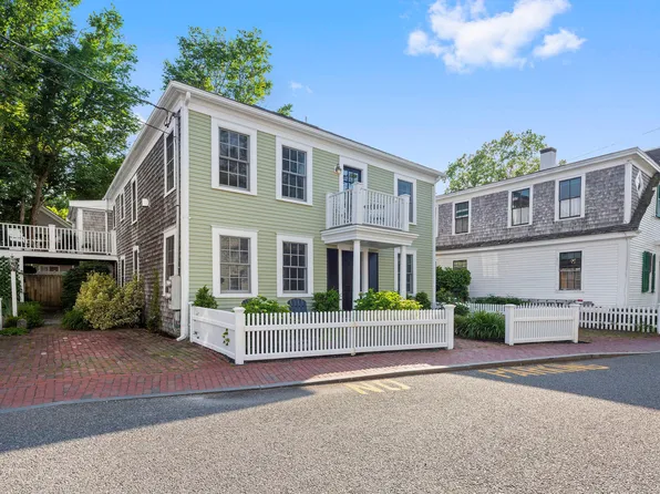 110 Commercial Street #2, Provincetown, MA 02657