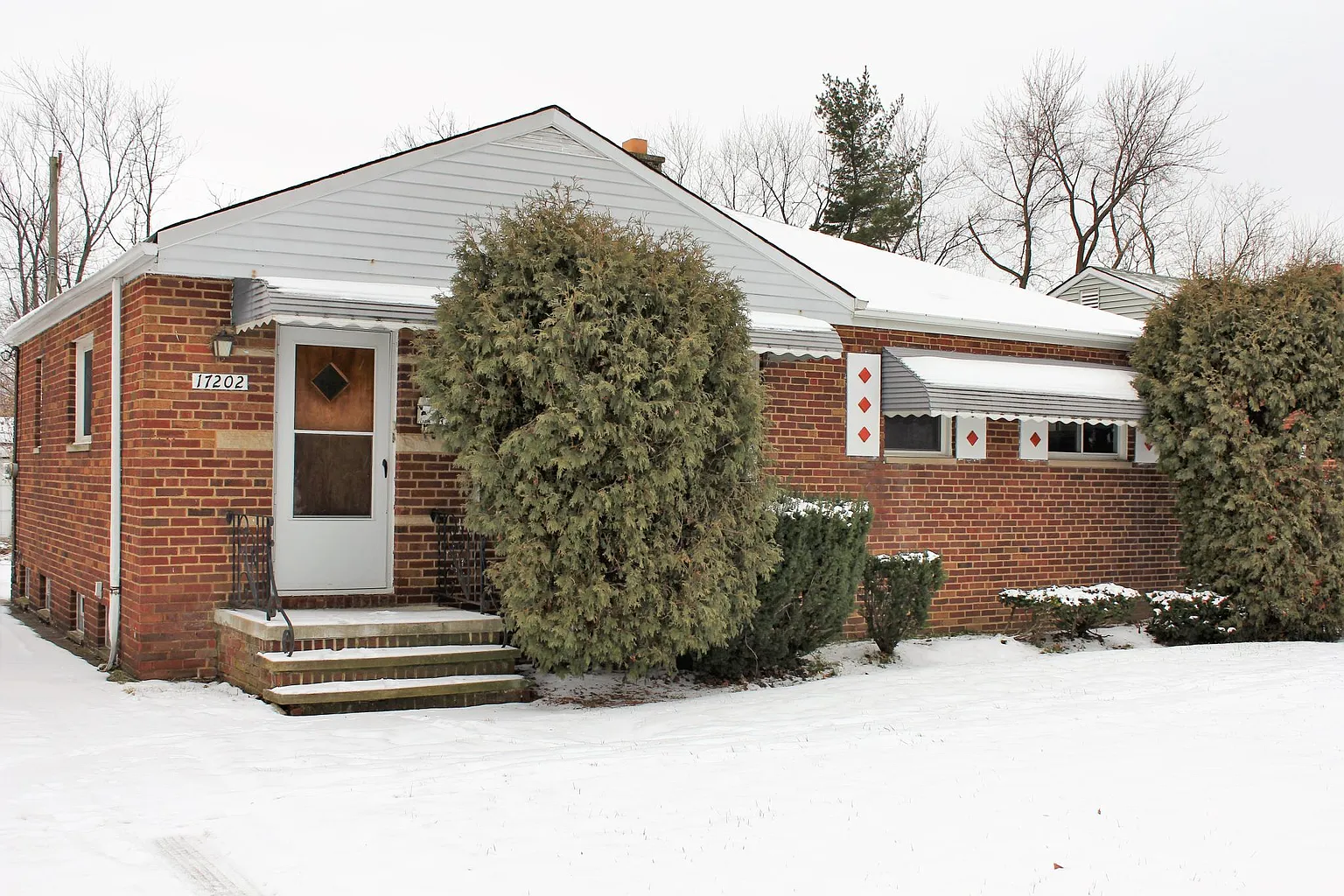 17202 Judson Dr photo 1