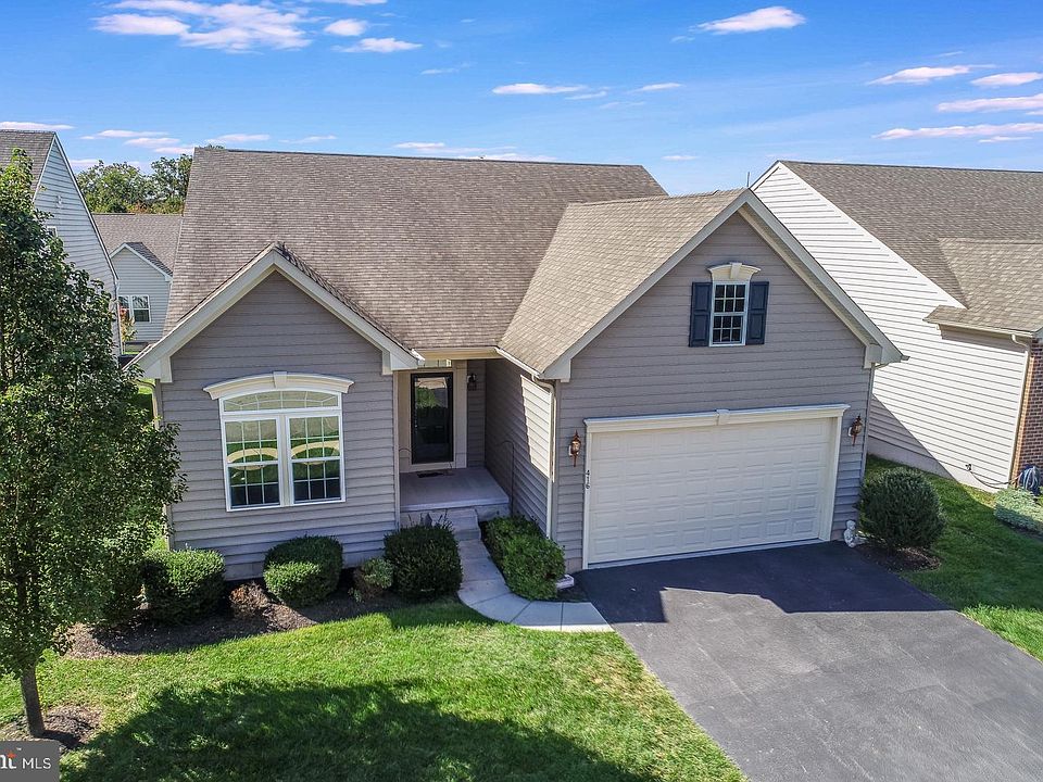 1st image of 416 Glenturret Way