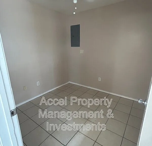 1522 W Nolana Ave #D — Photo 7