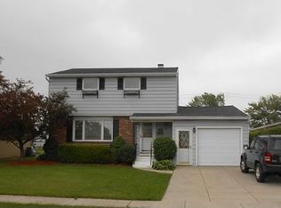 15 Candace Ln, Depew, NY 14043